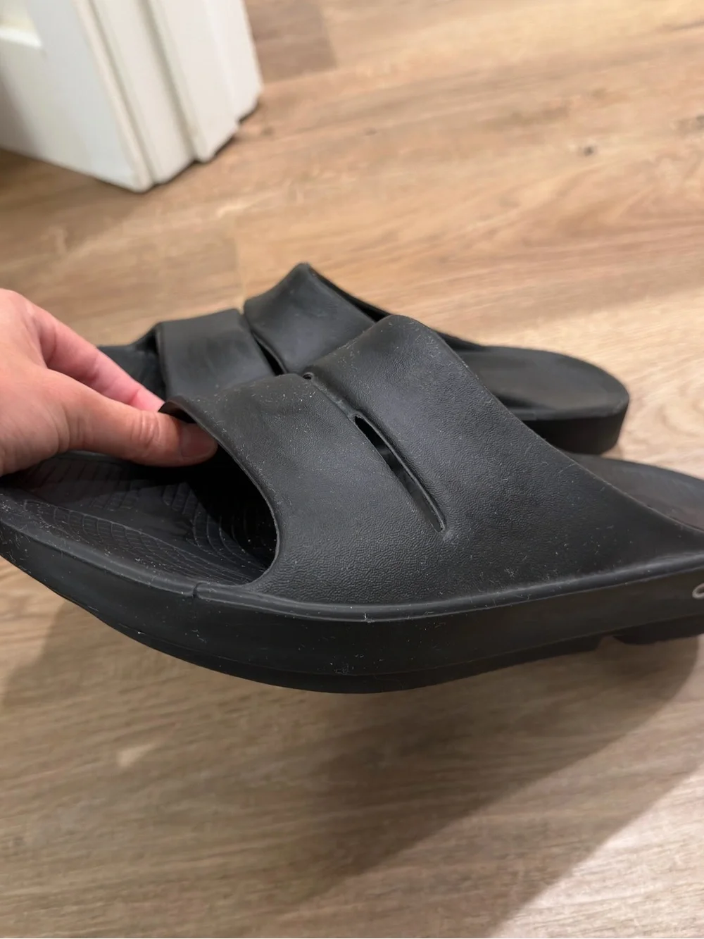 OOFOS Ooahh Slide Sandals Matte Black Cushioned Comfort Unisex Size 11 Men’s